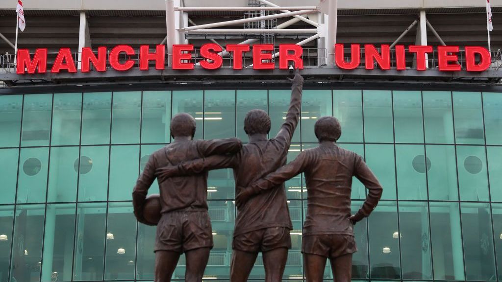 Investigație la Manchester United! Mai multor oameni li s-a făcut rău din cauza măncării de pe Old Trafford Investigație la Manchester United! Mai multor oameni li s-a făcut rău din cauza măncării de pe Old Trafford