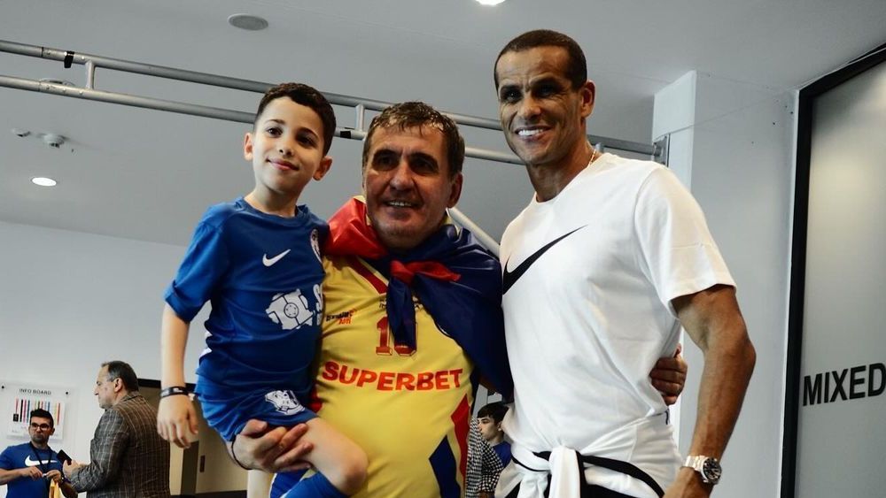 Rivaldo a rămas plăcut impresionat de meciul de adio al Generației de Aur : Sunt foarte fericit Rivaldo a rămas plăcut impresionat de meciul de adio al Generației de Aur : Sunt foarte fericit